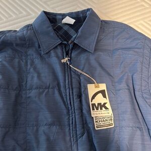 Mountain khakis quilted insulated reversible jacket. XL navy blue never worn